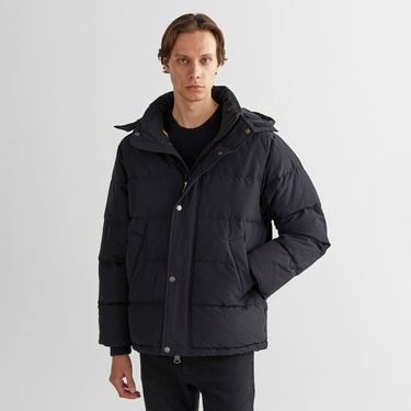  GANT Erkek Siyah Kapüşonlu Mont