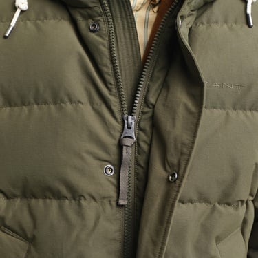 Gant Erkek Yeşil Kapüşonlu Kaz Tüyü Mont