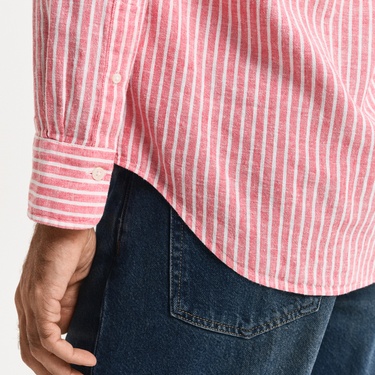  GANT Erkek Kırmızı Regular Fit Düğmeli Yaka Çizgili Keten Gömlek