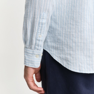  GANT Erkek Mavi Regular Fit Düğmeli Yaka Çizgili Keten Gömlek