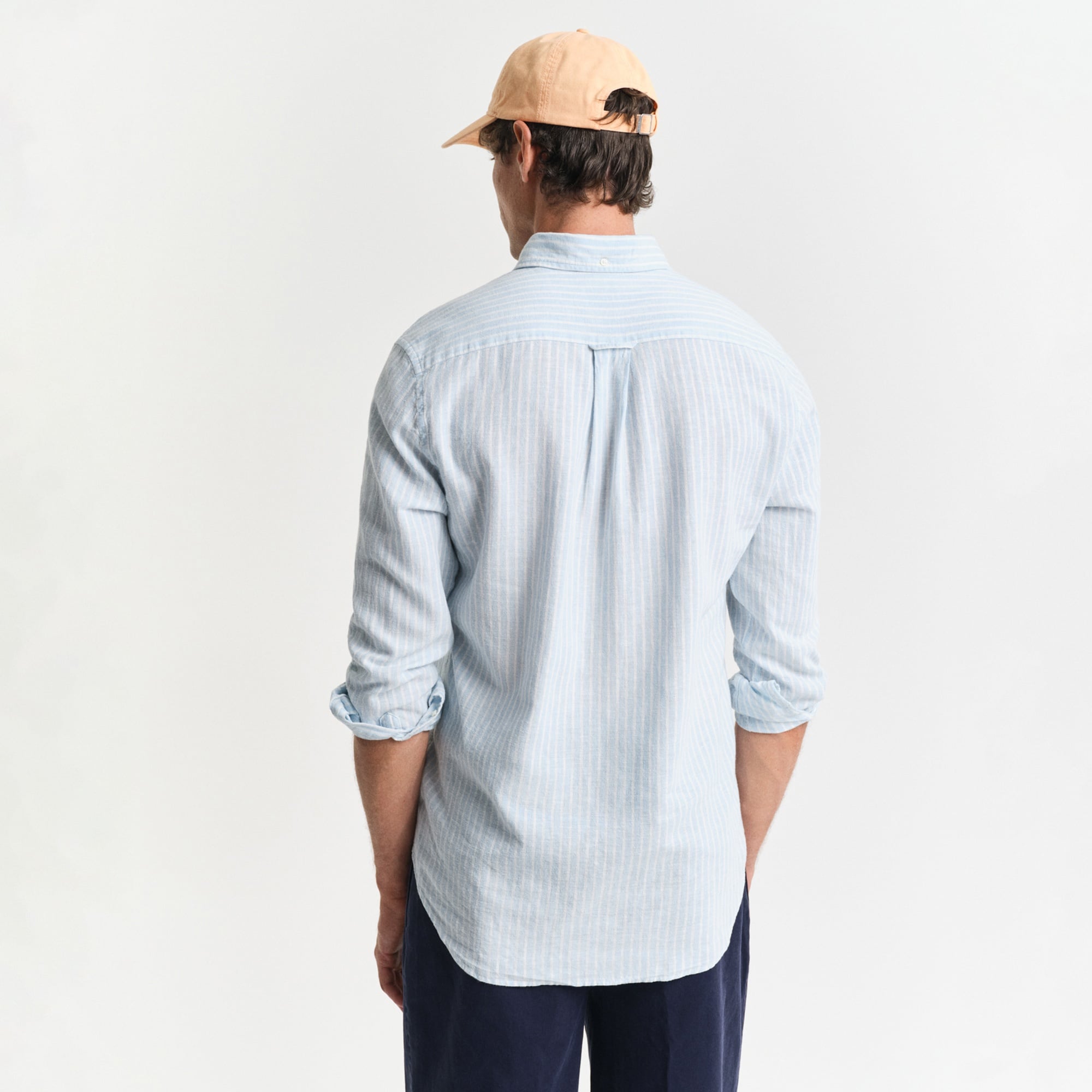 GANT Erkek Mavi Regular Fit Düğmeli Yaka Çizgili Keten Gömlek