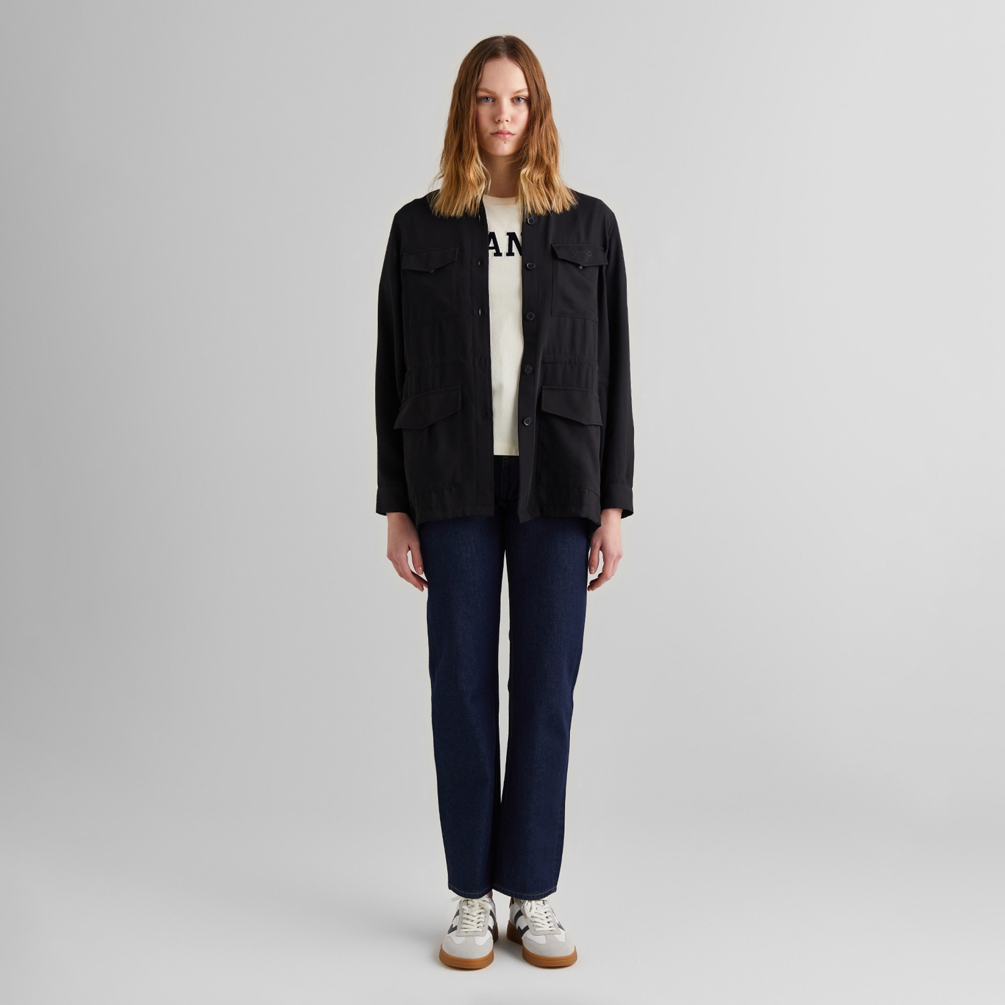 GANT Kadın Siyah Regular Fit Logolu Gömlek