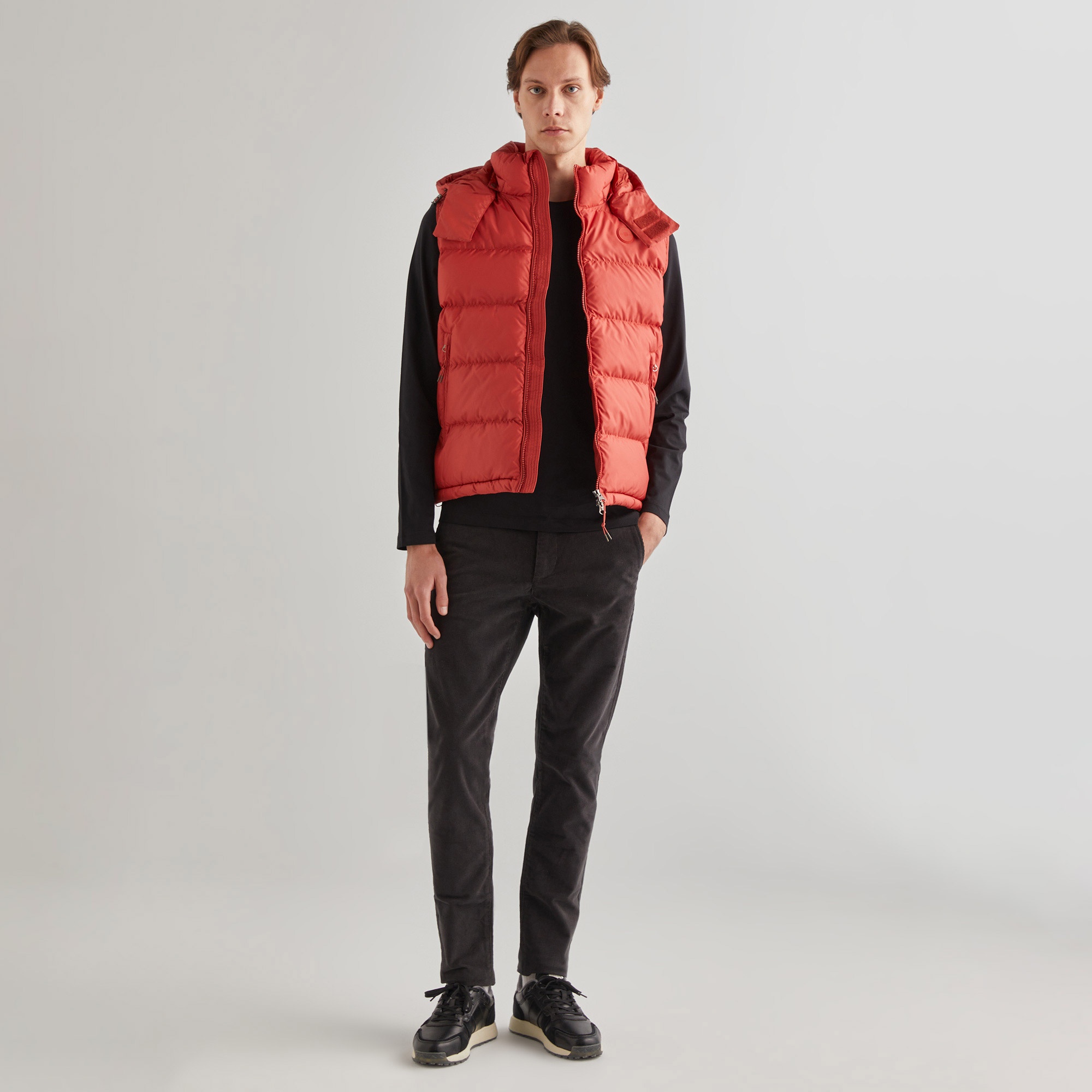 GANT Erkek Kırmızı Kapüşonlu Yelek