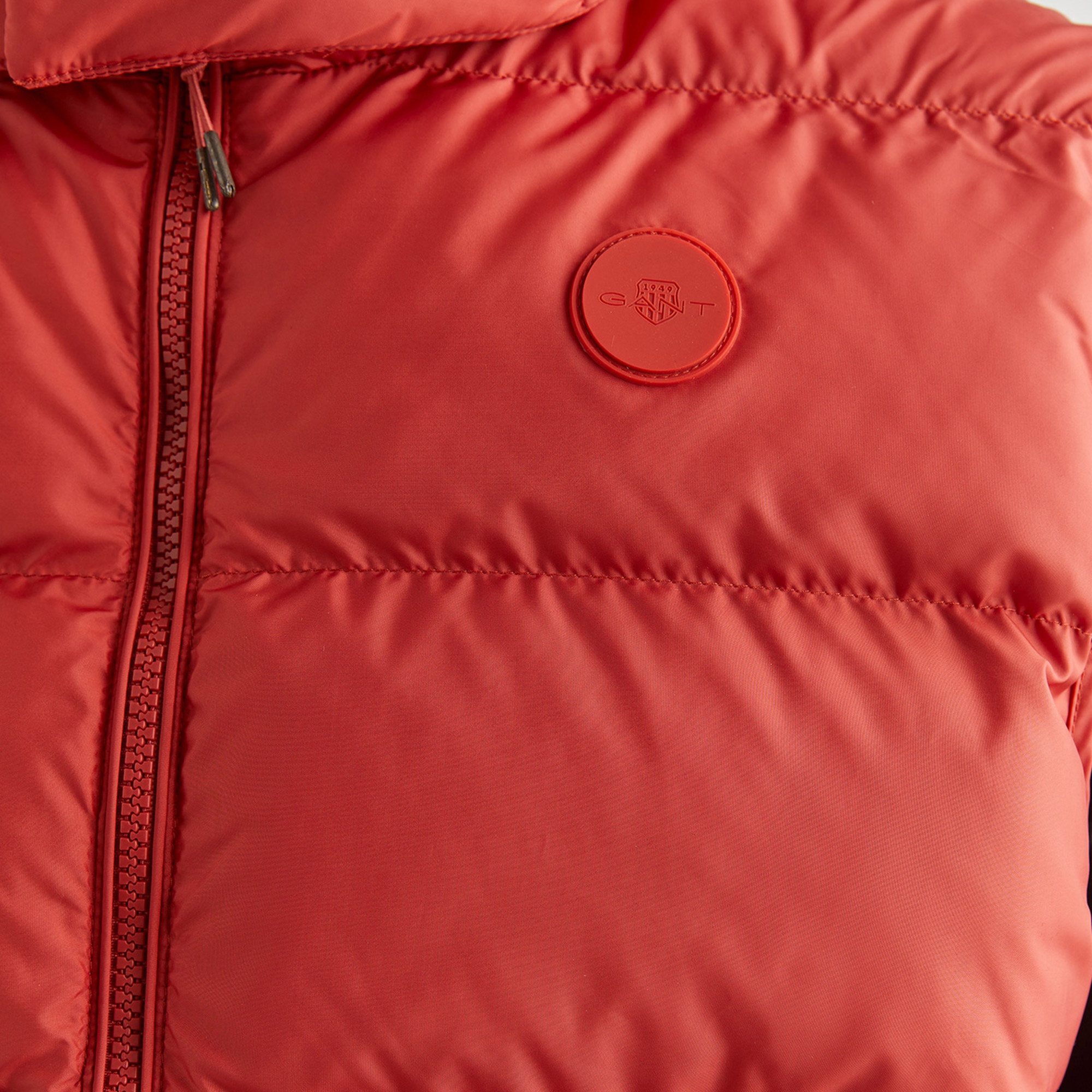 GANT Erkek Kırmızı Kapüşonlu Yelek