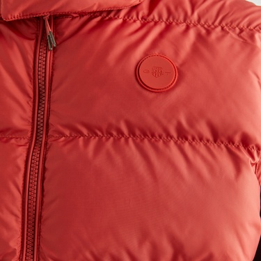  GANT Erkek Kırmızı Kapüşonlu Yelek