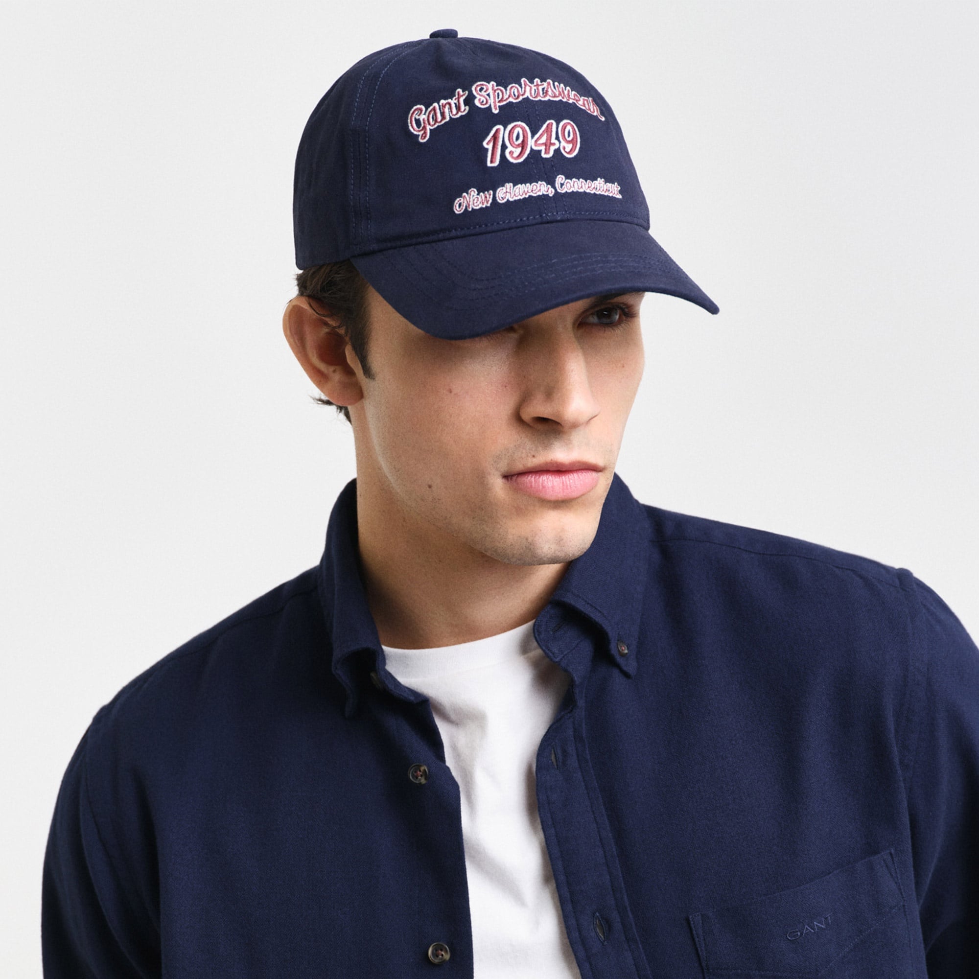 GANT Erkek Lacivert Regular Fit Düğmeli Yaka Gömlek