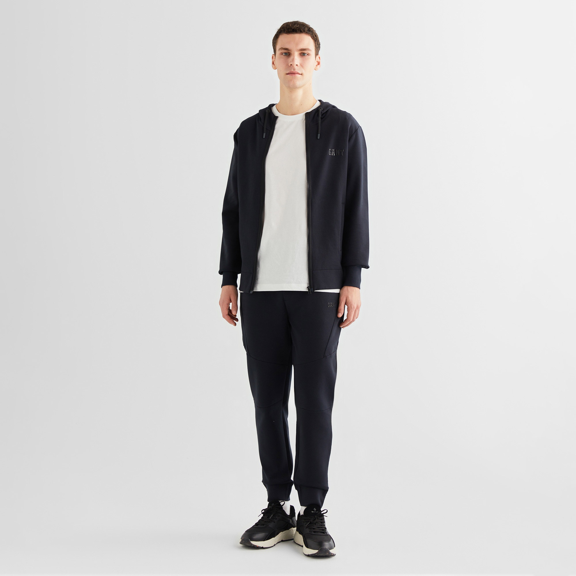 GANT Erkek Siyah Relaxed Fit Kapüşonlu Logolu Sweatshirt