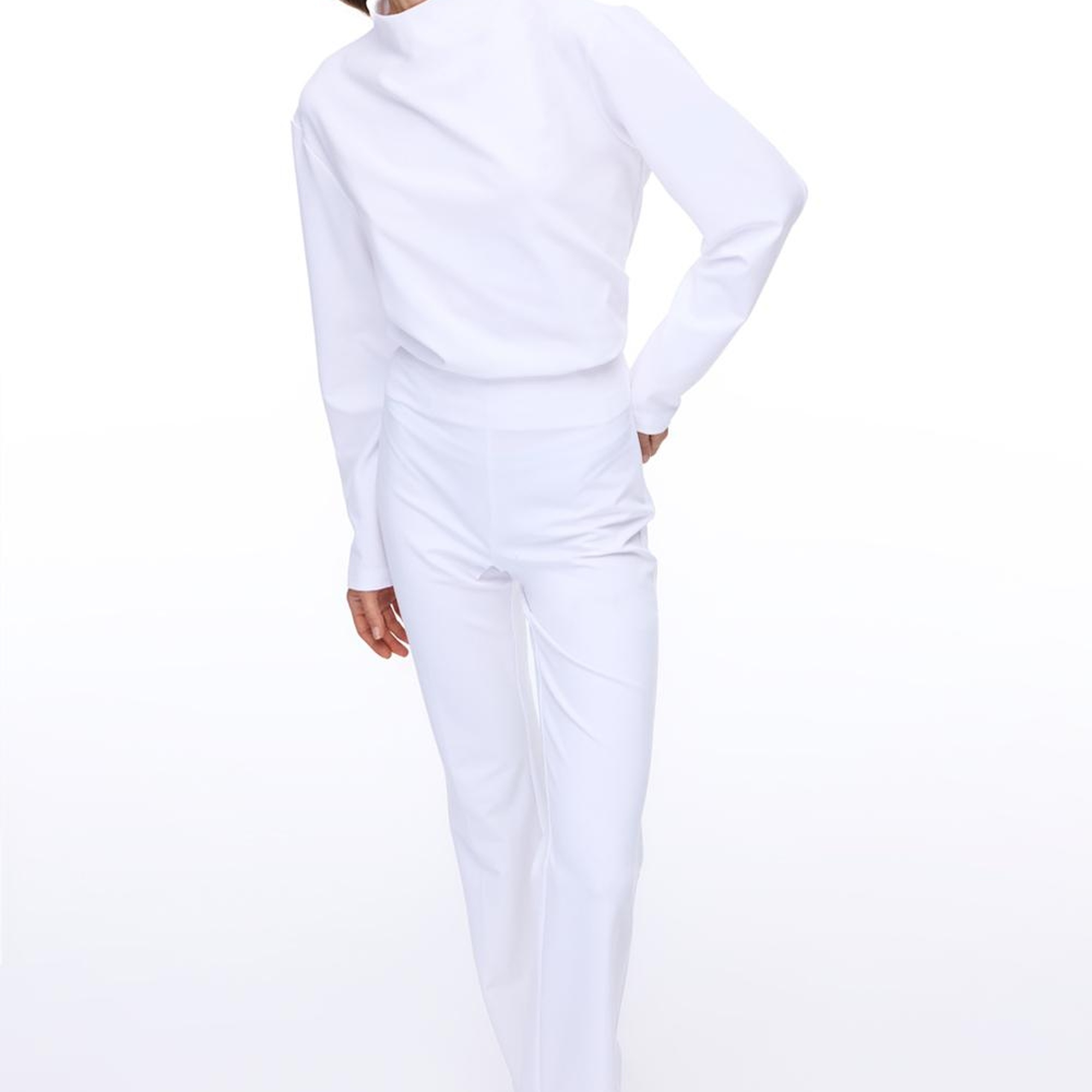 Animas Slim Fit Kısa Boy Düşük Kollu Yarım Dik Yaka Beyaz Bluz