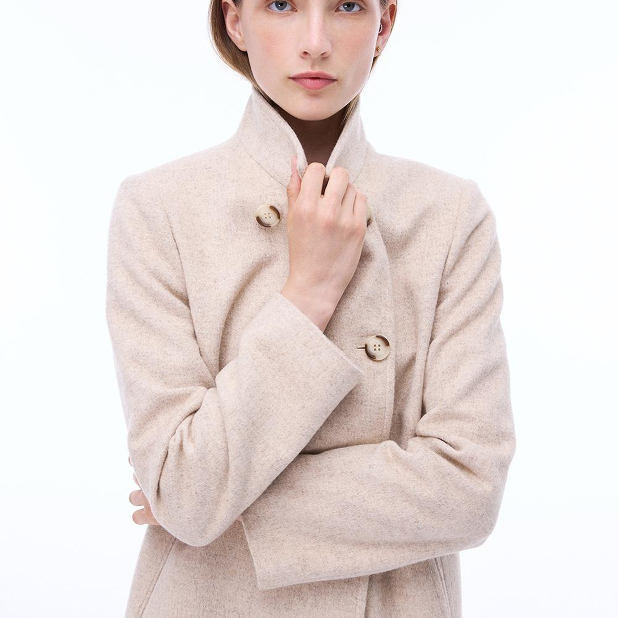 Arlines Diz Üstü Takma Kol Hakim Yaka Bej Renk Kadın Kaban