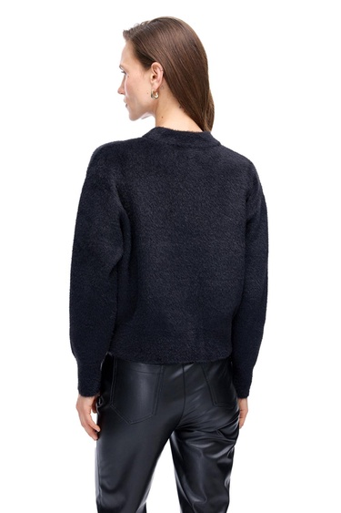  Triko Rahat Kalıp Standart Boy Düşük Kollu Bisiklet Yaka Siyah Kazak