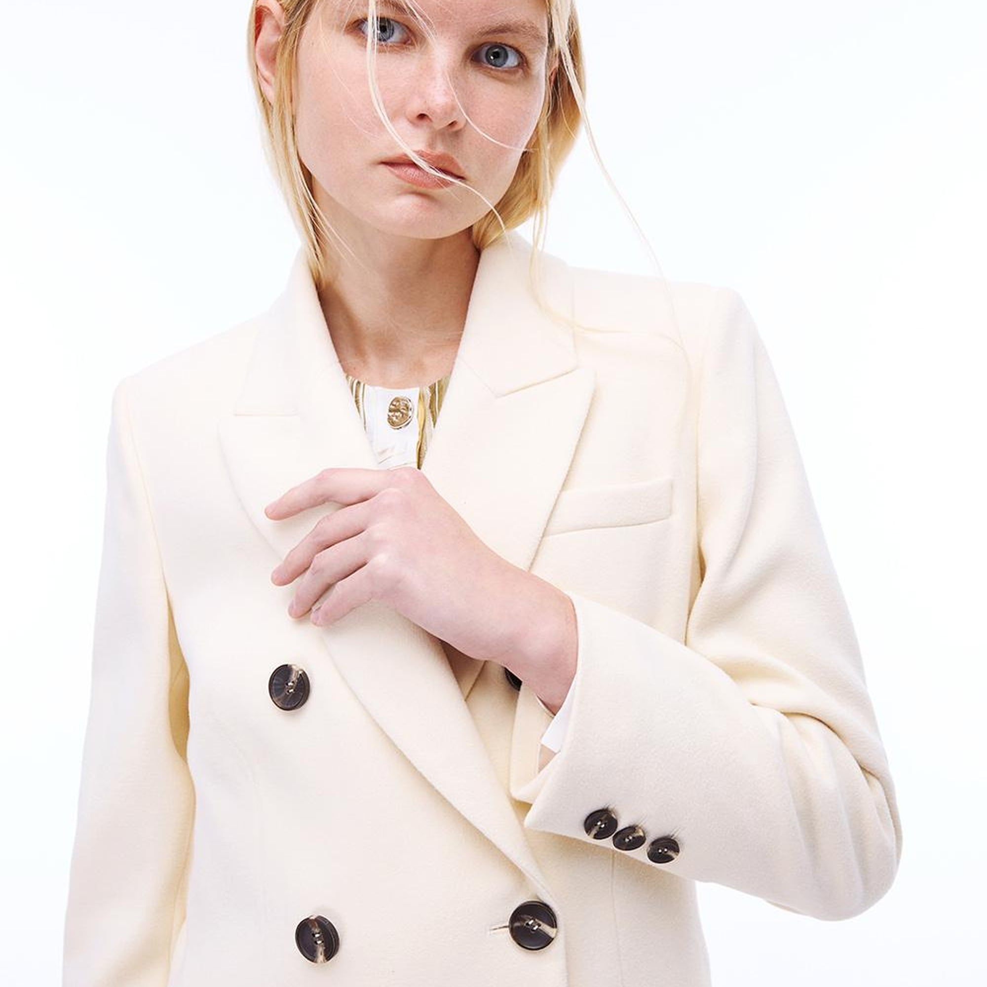 Mona Slim Fit Uzun Boy Takma Kol Erkek Yaka Ekru Renk Kadın Kaban