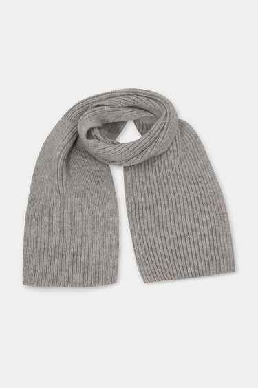  Gri Renk Kadın Atkı