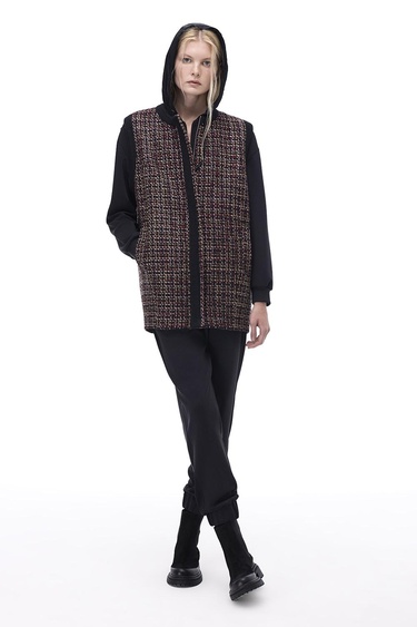  Aidias Regular Fit Standart Boy Sıfır Kol Bisiklet Yaka Siyah Yelek