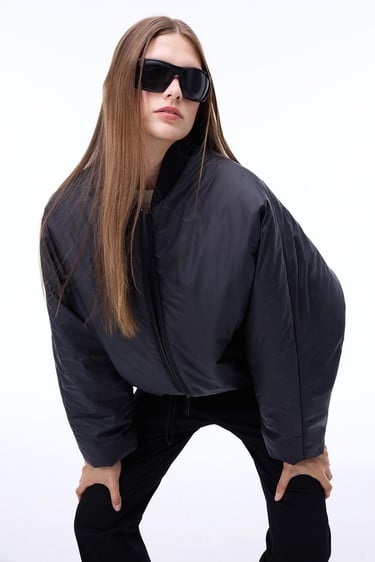  Awans Rahat Kalıp Standart Boy Düşük Kollu Bisiklet Yaka Siyah Mont