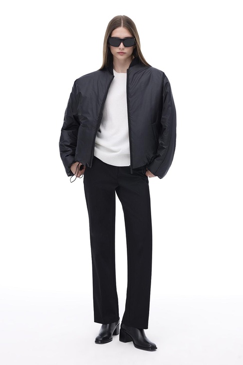  Awans Rahat Kalıp Standart Boy Düşük Kollu Bisiklet Yaka Siyah Mont