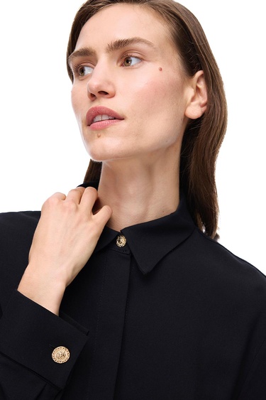  Seras Regular Fit Standart Boy Düşük Kollu Gömlek Yaka Siyah Gömlek