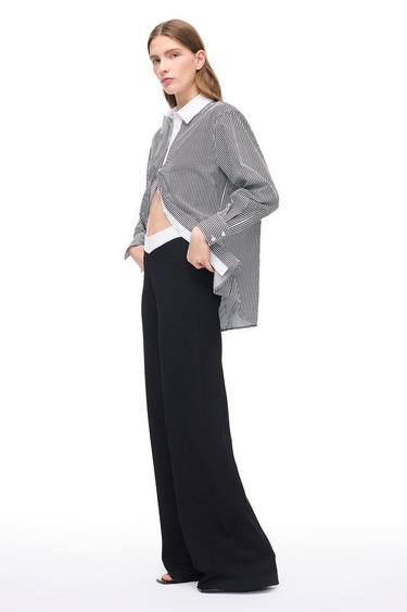  Siyah Beyaz İnnas Rahat Kalıp Uzun Kol Gömlek