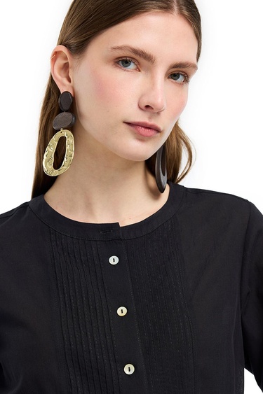  Hakim Yaka Pamuklu Uzun Kollu Gömlek