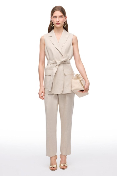  Vizon Beyaz Sitas Rahat Kalıp Kısa Kol Gömlek