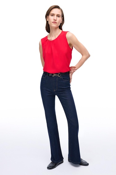  Farewell Regular Fit Standart Boy Sıfır Kol Bisiklet Yaka Kırmızı Bluz