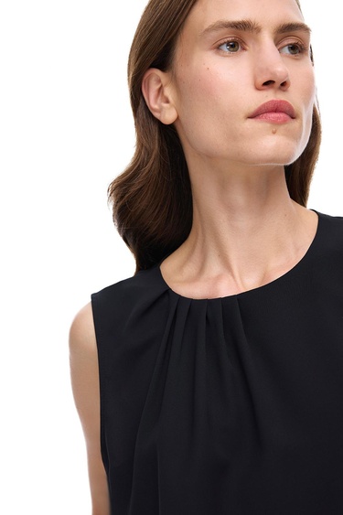  Farewell Regular Fit Standart Boy Sıfır Kol Bisiklet Yaka Siyah Bluz