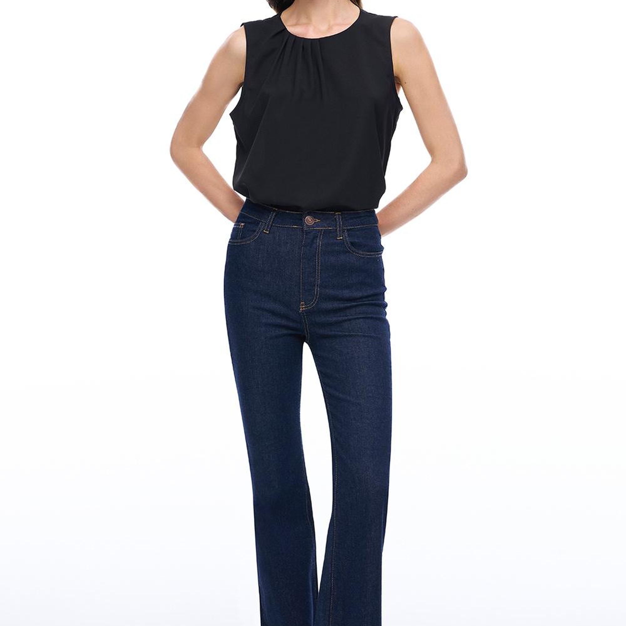 Farewell Regular Fit Standart Boy Sıfır Kol Bisiklet Yaka Siyah Bluz