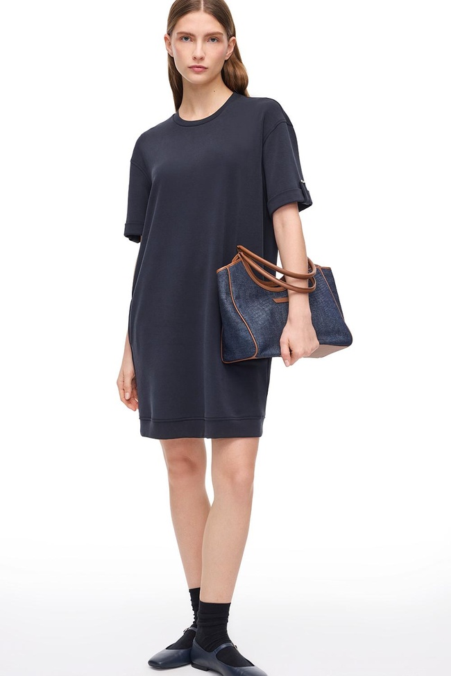  Siyah Elkes Rahat Kalıp Düz Diz Üstü Elbise