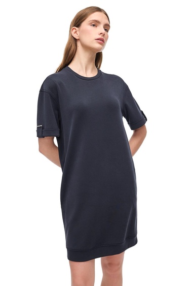  Siyah Elkes Rahat Kalıp Düz Diz Üstü Elbise