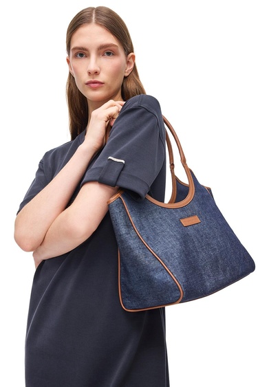  Siyah Elkes Rahat Kalıp Düz Diz Üstü Elbise