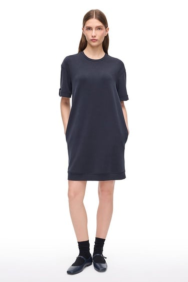  Siyah Elkes Rahat Kalıp Düz Diz Üstü Elbise