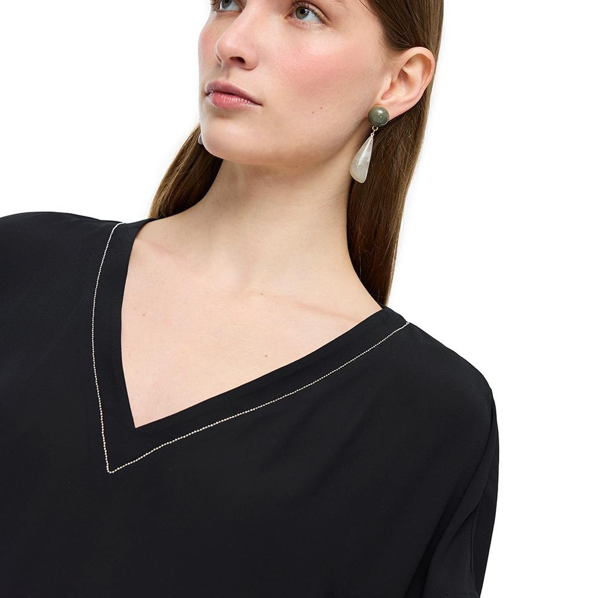 Siyah Ametist Rahat Kalıp V-Yaka Bluz