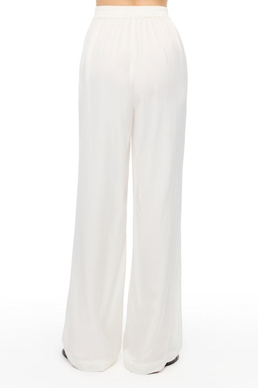  Beyaz Favors Rahat Kalıp Yüksek Bel Pantolon