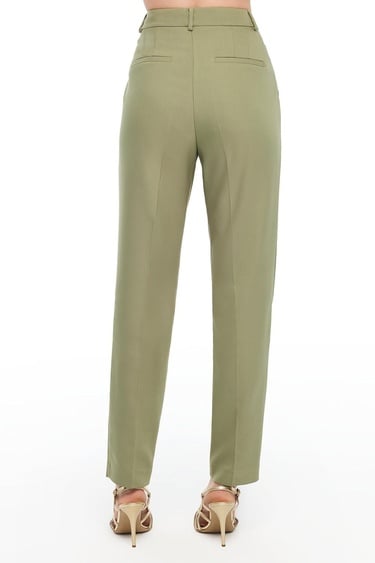  Haki Dellas Pantolon