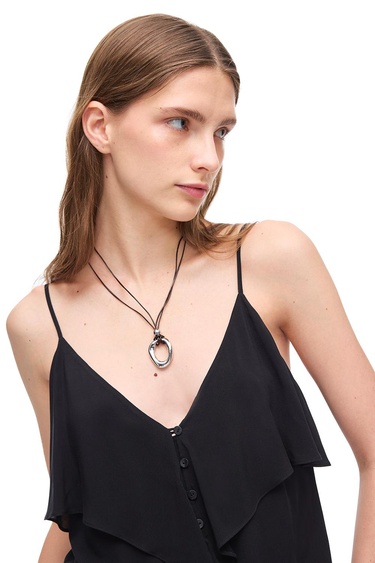  Askılı V-Yaka Viskon Bluz