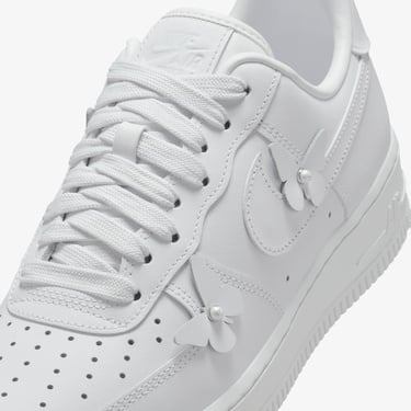  Nike Air Force 1 Low Kadın Beyaz Spor Ayakkabı