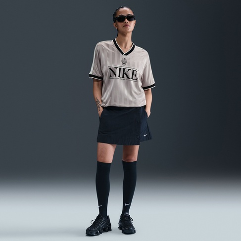  Nike Sportswear Kadın Gri T-Shirt