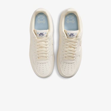  Nike Air Force 1 '07 LX Kadın Krem Rengi Spor Ayakkabı