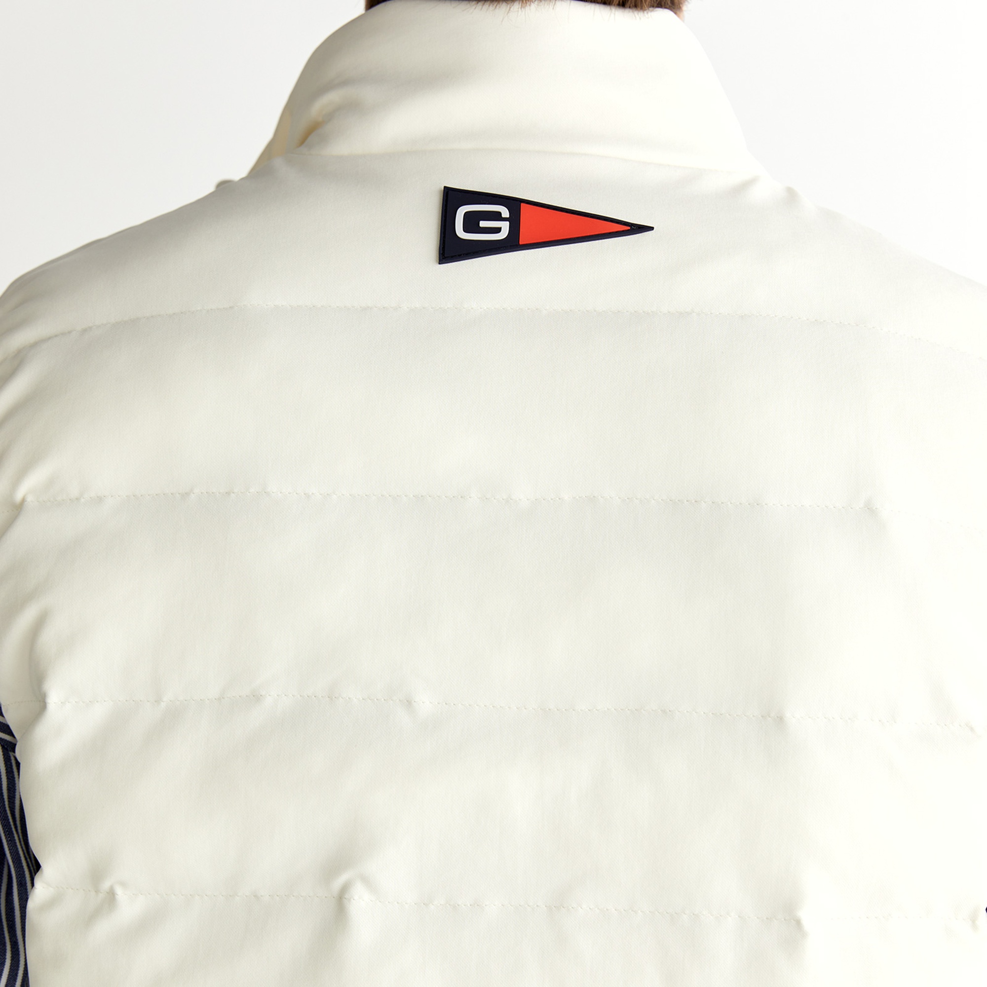 GANT Erkek Krem Regular Fit Dik Yaka Logolu Yelek