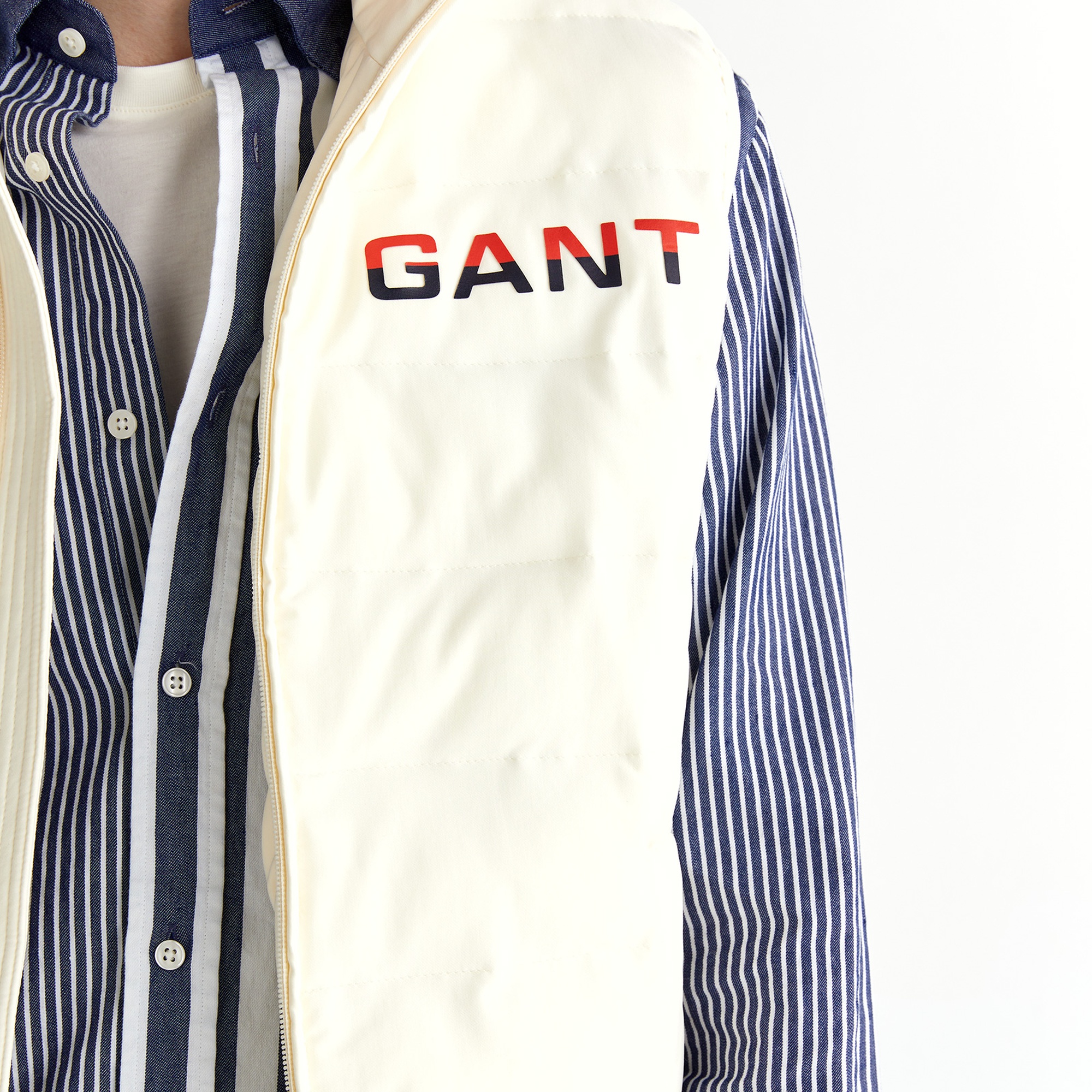 GANT Erkek Krem Regular Fit Dik Yaka Logolu Yelek