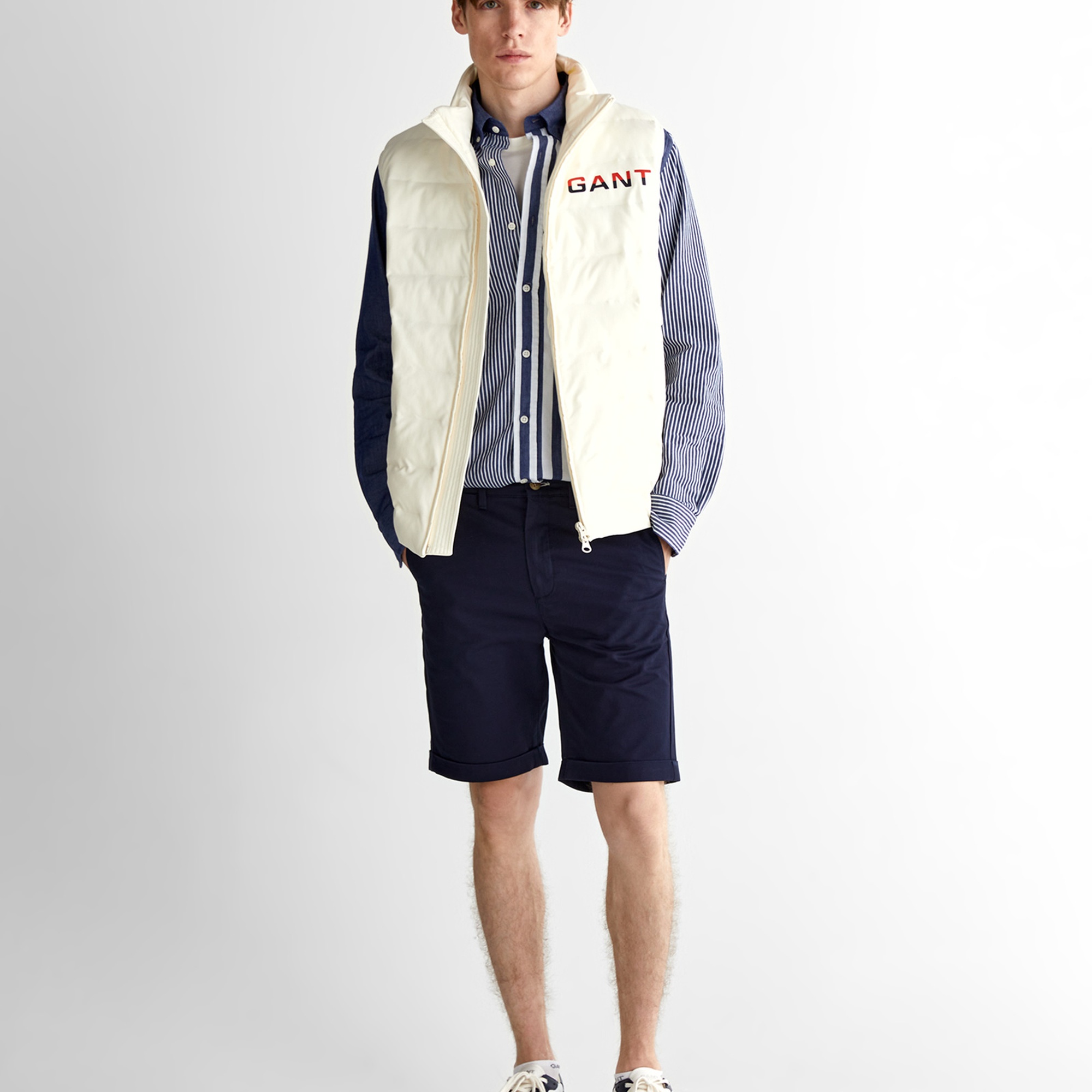 GANT Erkek Krem Regular Fit Dik Yaka Logolu Yelek