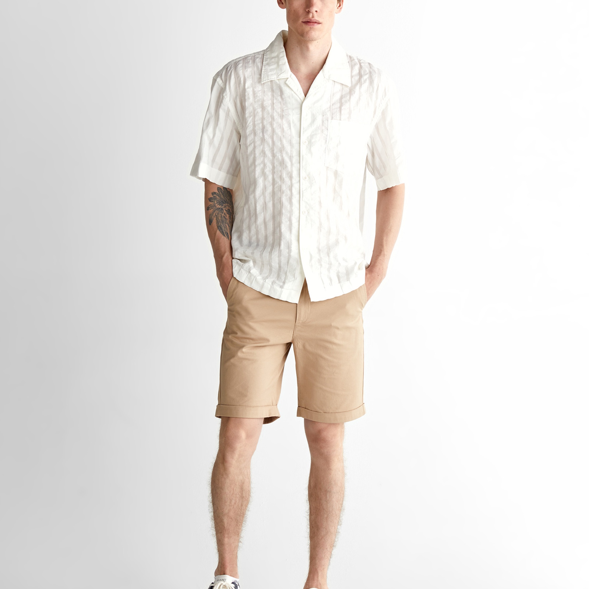 GANT Erkek Krem Relaxed Fit Klasik Yaka Çizgili Gömlek