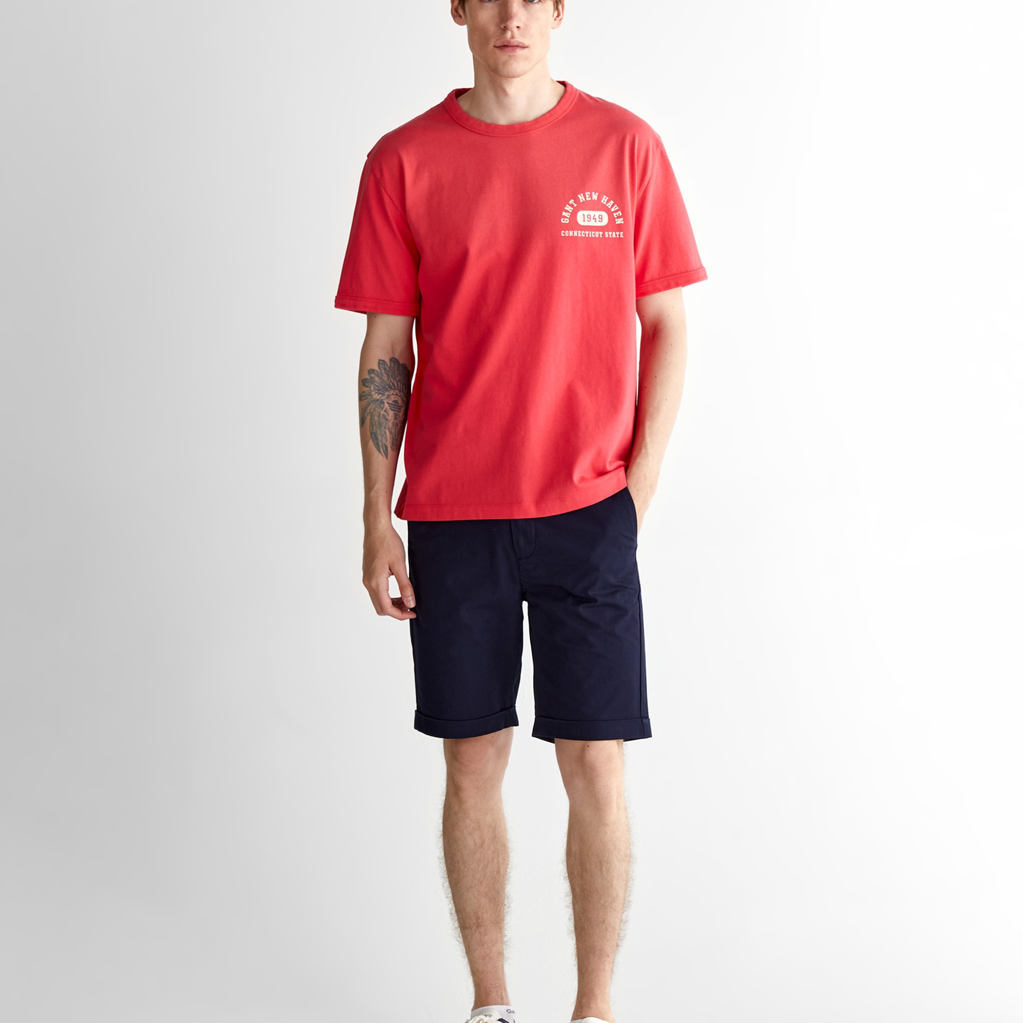 GANT Erkek Kırmızı Relaxed Fit Bisiklet Yaka Logolu T-Shirt