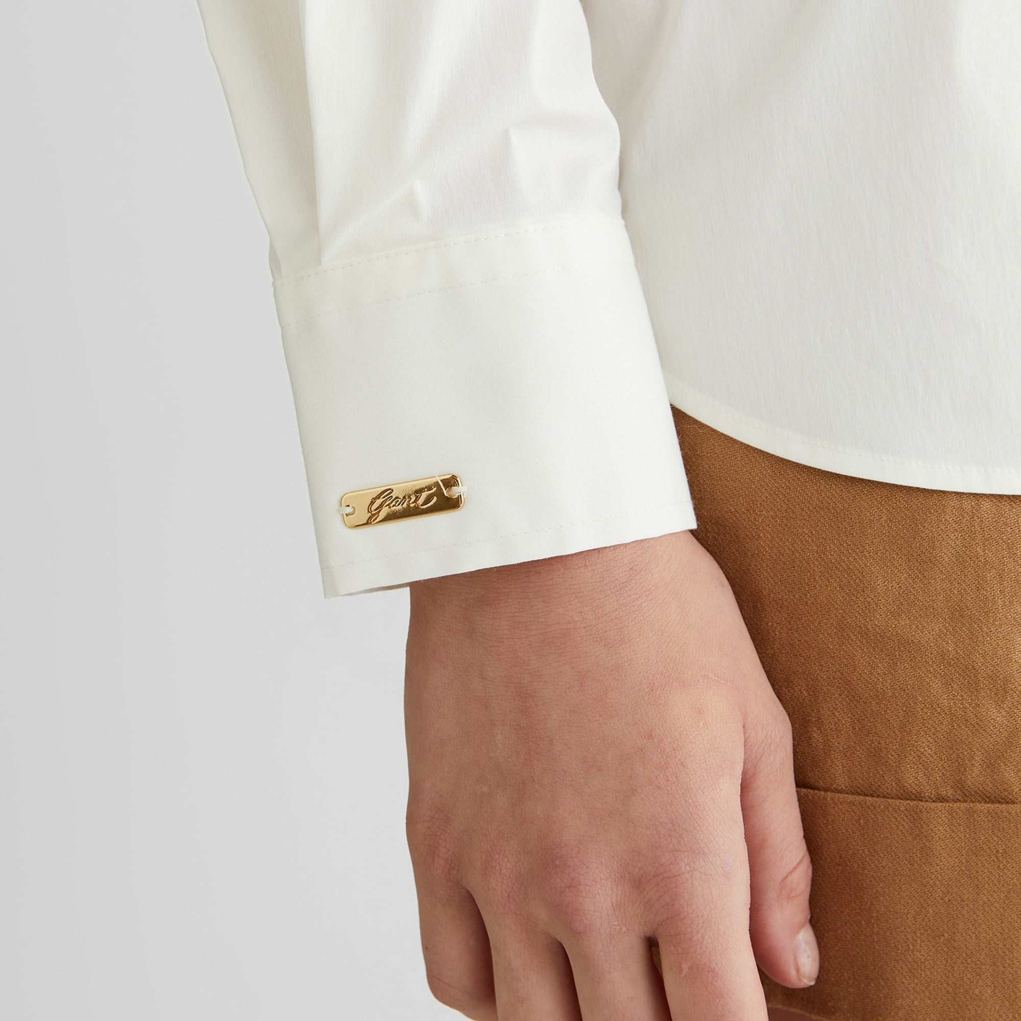 GANT Kadın Krem Klasik Yaka Gömlek