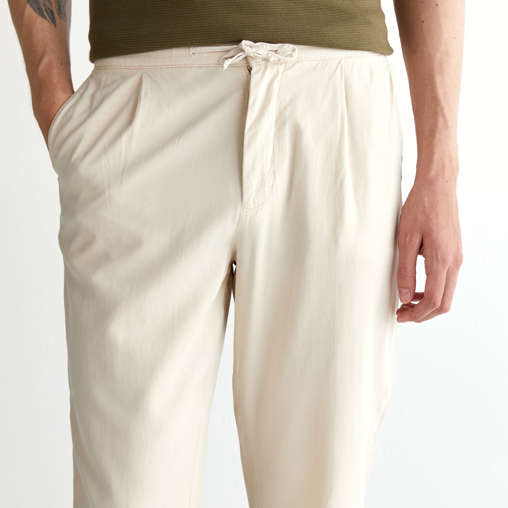 GANT Erkek Krem Jogger Fit Pantolon