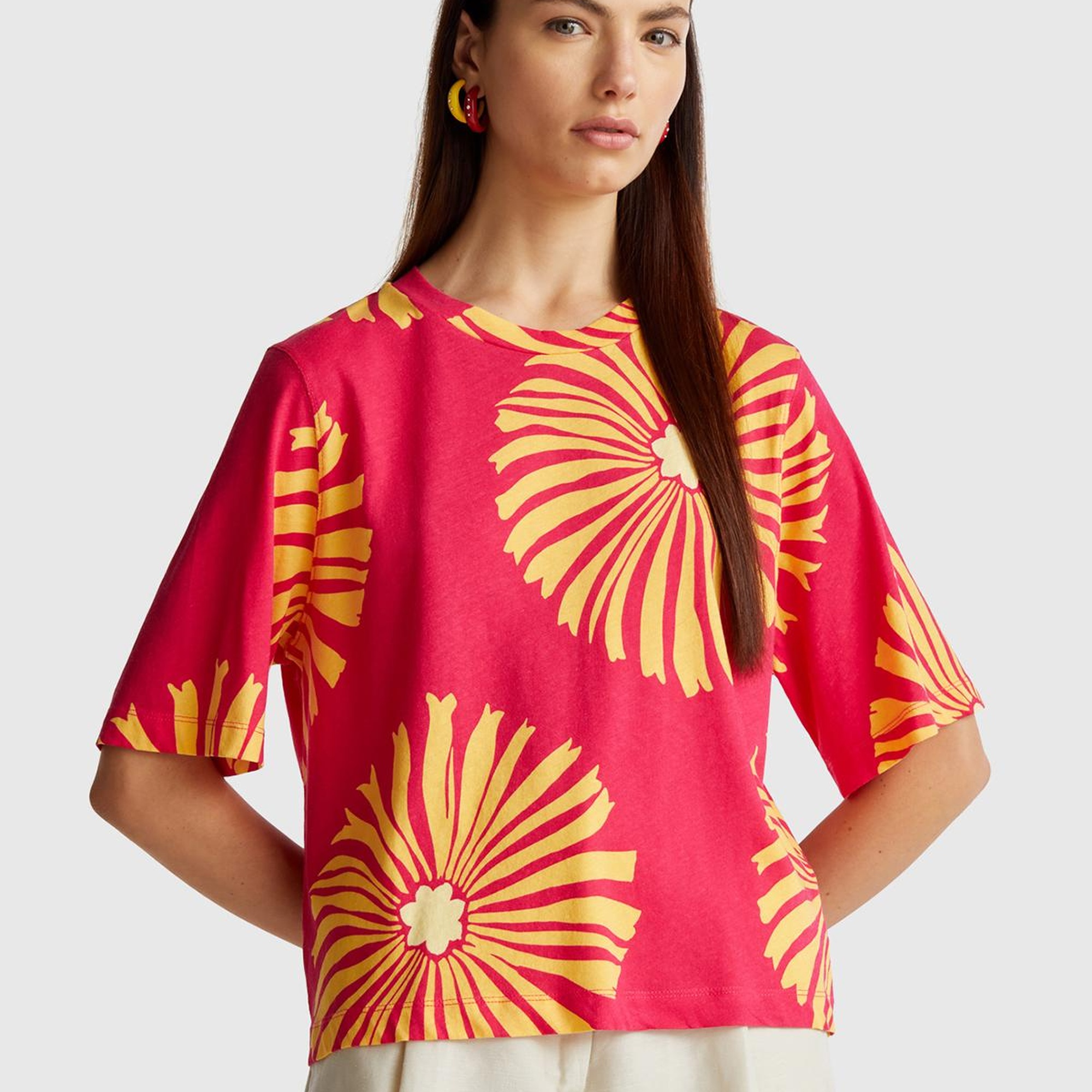 Kadın Fuşya Keten Karışımlı Boxy Fit Çiçek Desenli T-Shirt