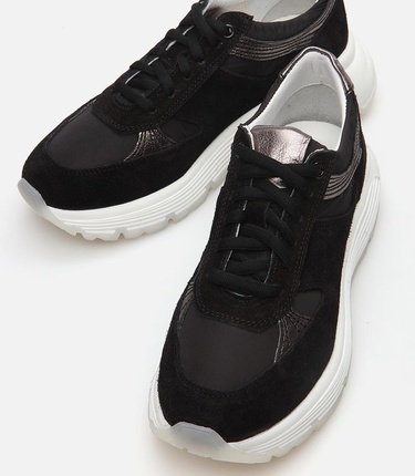  Kadın Deri Siyah Spor Ayakkabı