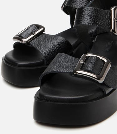  Kadın Deri Siyah Kemerli Dolgu Topuklu Sandalet