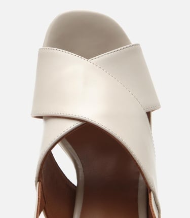  Kadın Deri Ekru Topuklu Sandalet