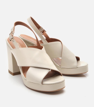  Kadın Deri Ekru Topuklu Sandalet