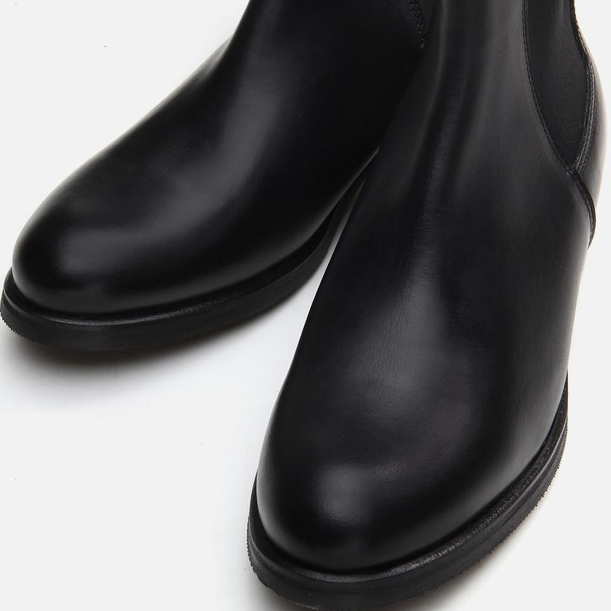 Kadın Deri Siyah Lastik Detaylı Düz Bot